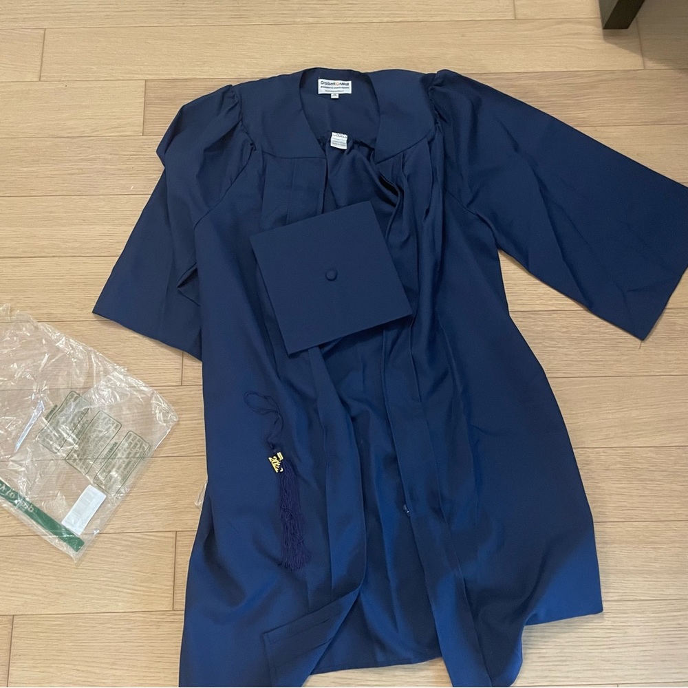 Cap & Gown - Picture 4 of 5